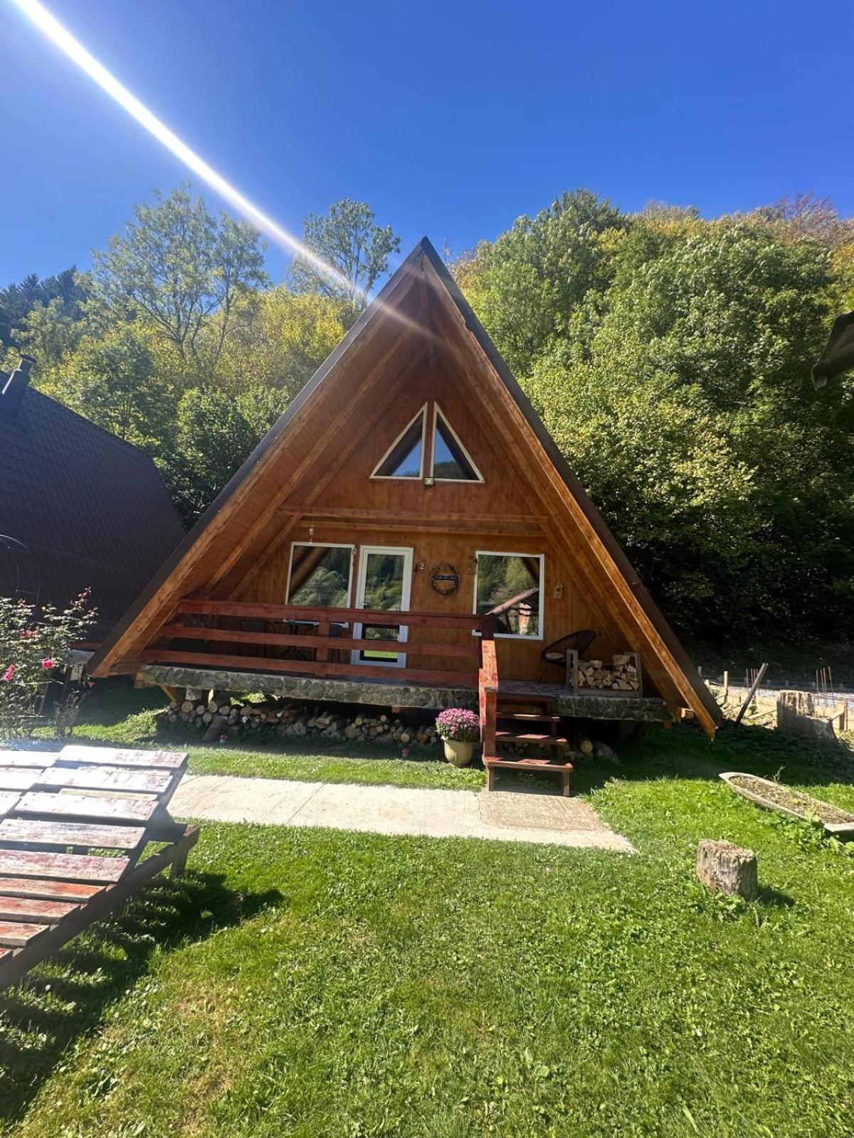 Villa Cabanutze Satic Rucăr Exterior foto